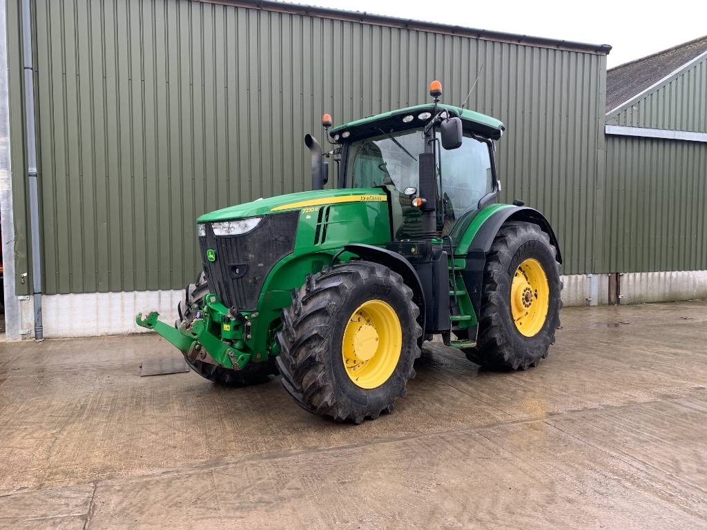 John Deere 7230 R - Farm tractor: picture 1 John Deere 7230 R - Farm tractor: picture 1
