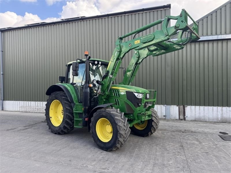 John Deere John Deere 6120M c/w 623R Loader **Low Hours** - Farm tractor: picture 3 John Deere John Deere 6120M c/w 623R Loader **Low Hours** - Farm tractor: picture 3