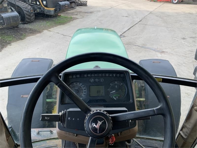 Farm tractor John Deere John Deere 6800 Tractor: picture 19