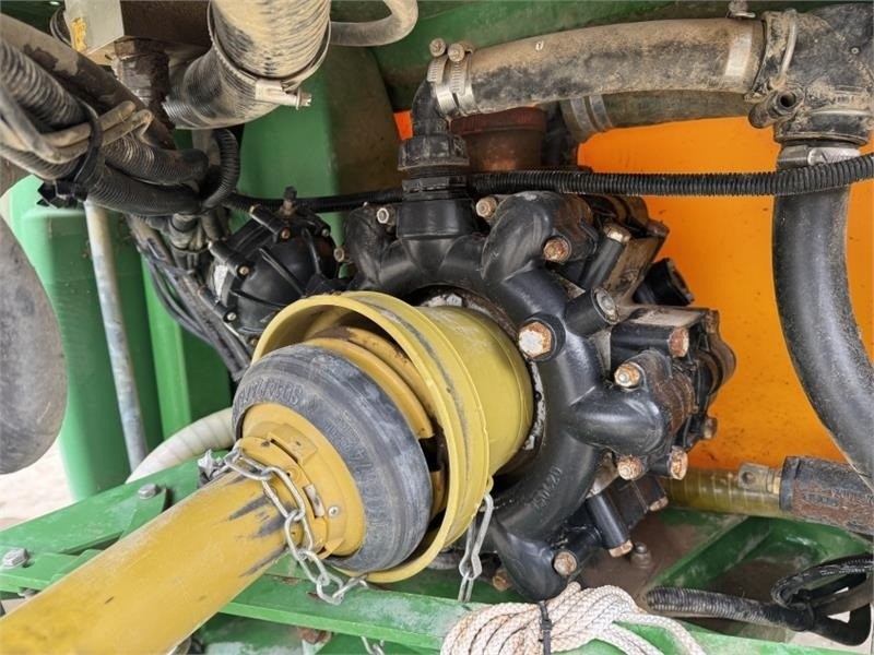 John Deere John Deere 732 Trailed Sprayer  leasing John Deere John Deere 732 Trailed Sprayer: picture 7