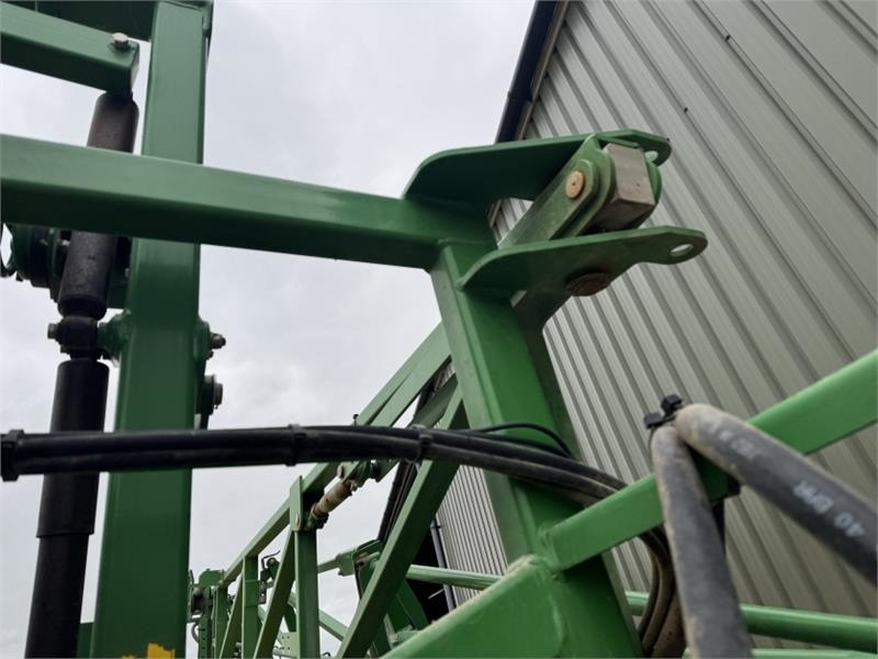 John Deere John Deere 732 Trailed Sprayer  leasing John Deere John Deere 732 Trailed Sprayer: picture 16