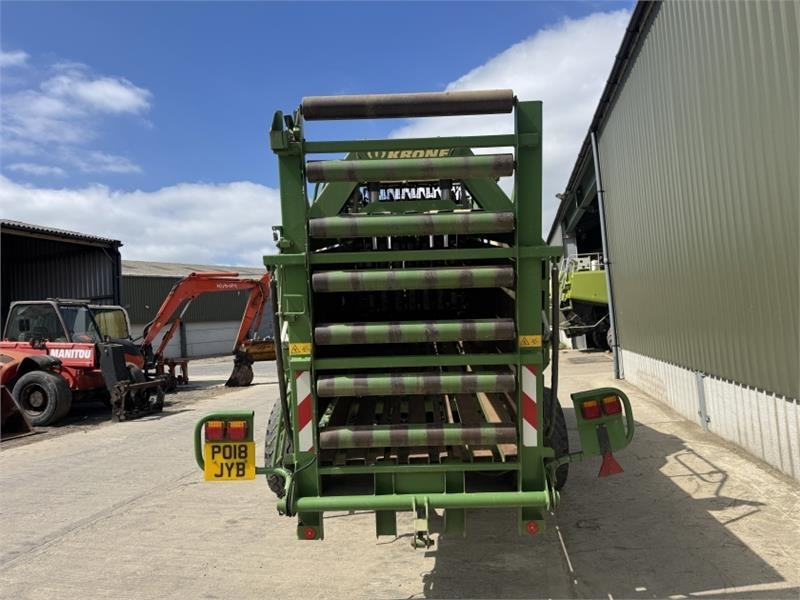 Krone Big Pack 12130 Square Baler - Square baler: picture 3 Krone Big Pack 12130 Square Baler - Square baler: picture 3