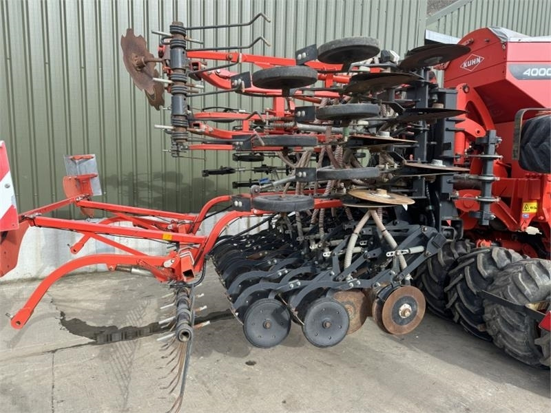 Kuhn Speedliner 4000 Seed Drill - Combine seed drill: picture 5 Kuhn Speedliner 4000 Seed Drill - Combine seed drill: picture 5