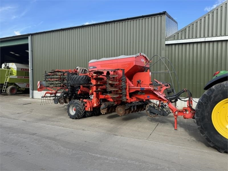 Kuhn Speedliner 4000 Seed Drill - Combine seed drill: picture 1 Kuhn Speedliner 4000 Seed Drill - Combine seed drill: picture 1