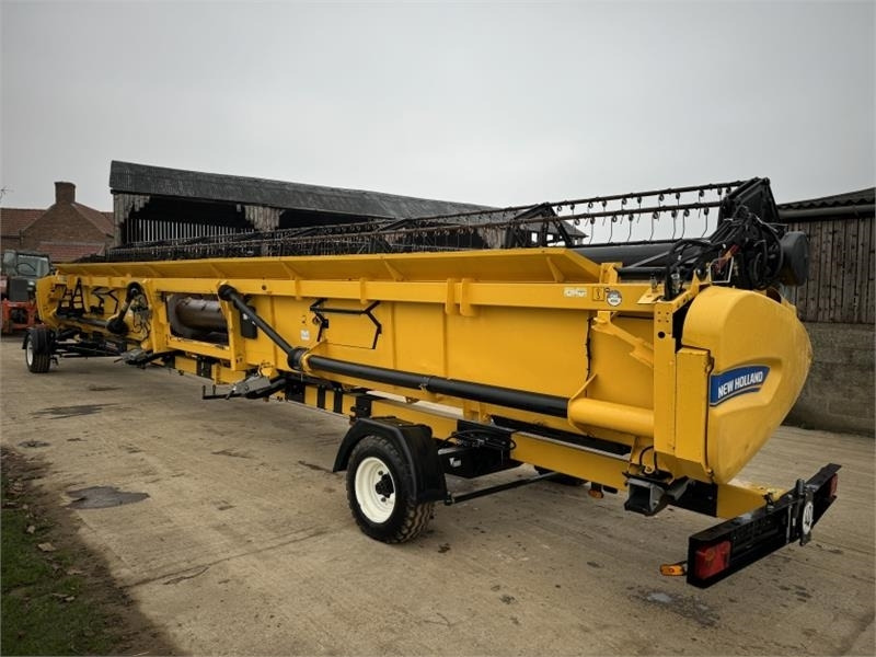 New Holland 41ft Varifeed Header - Harvester attachment: picture 3 New Holland 41ft Varifeed Header - Harvester attachment: picture 3