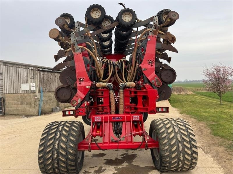 Sumo 8m DTS Direct Drill  - Combine seed drill: picture 3 Sumo 8m DTS Direct Drill  - Combine seed drill: picture 3