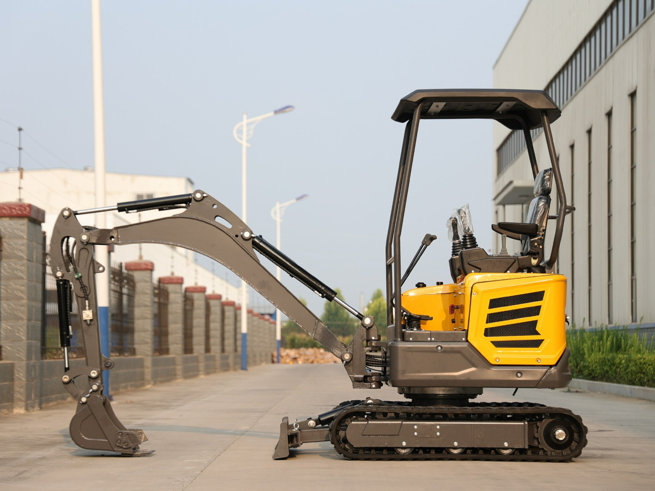 KUBOTA Diesel Mini excavator 2 Ton - Müller machinery MB 20 - SH - Mini excavator: picture 3 KUBOTA Diesel Mini excavator 2 Ton - Müller machinery MB 20 - SH - Mini excavator: picture 3