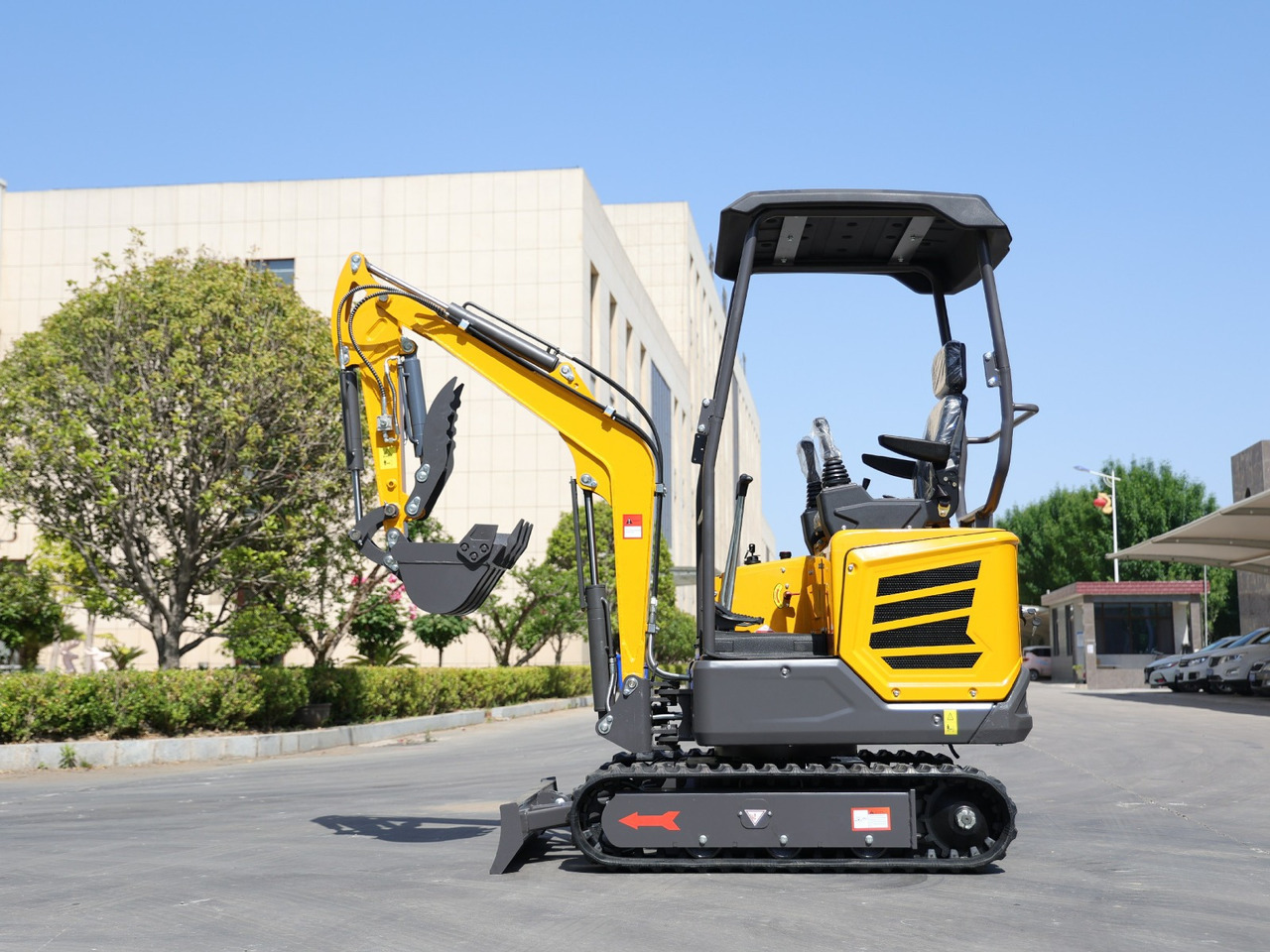 Kubota Diesel Mini excavator 1.8 Ton - Mini excavator MB 18 - SH - Mini excavator: picture 5 Kubota Diesel Mini excavator 1.8 Ton - Mini excavator MB 18 - SH - Mini excavator: picture 5
