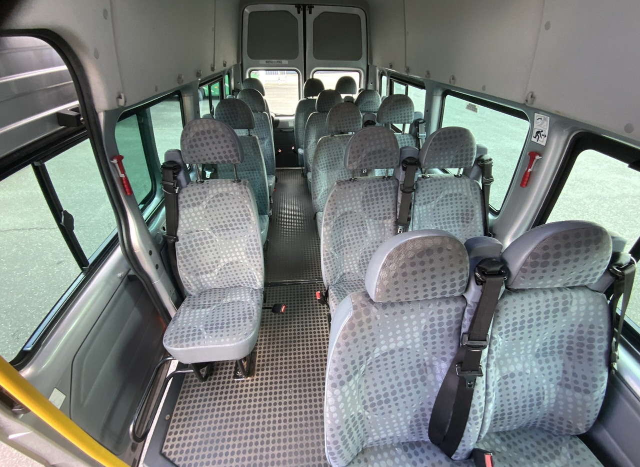 Minibus, Passenger van Ford Transit: picture 10