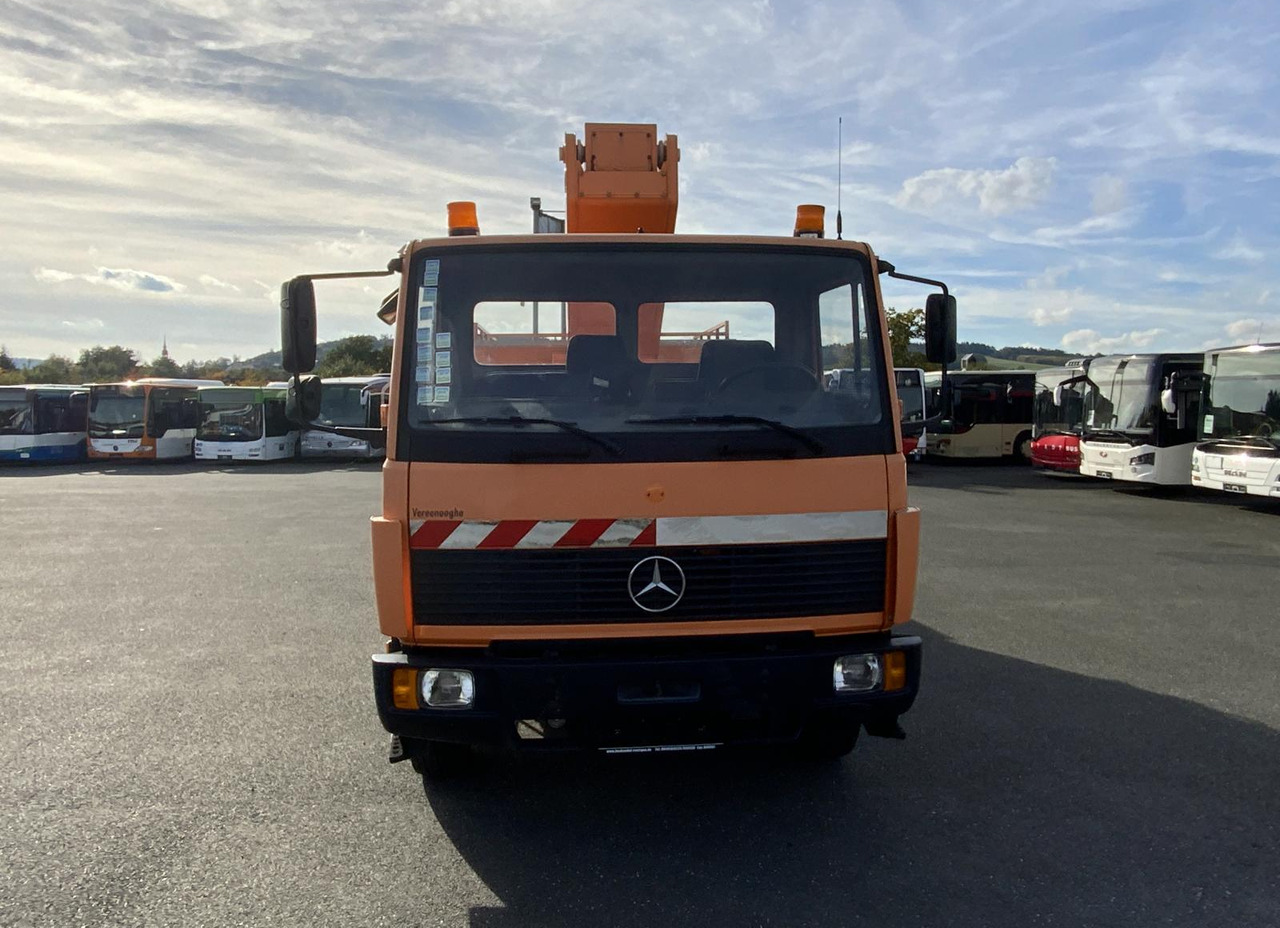 Mercedes-Benz 1117 - Truck mounted aerial platform: picture 5 Mercedes-Benz 1117 - Truck mounted aerial platform: picture 5