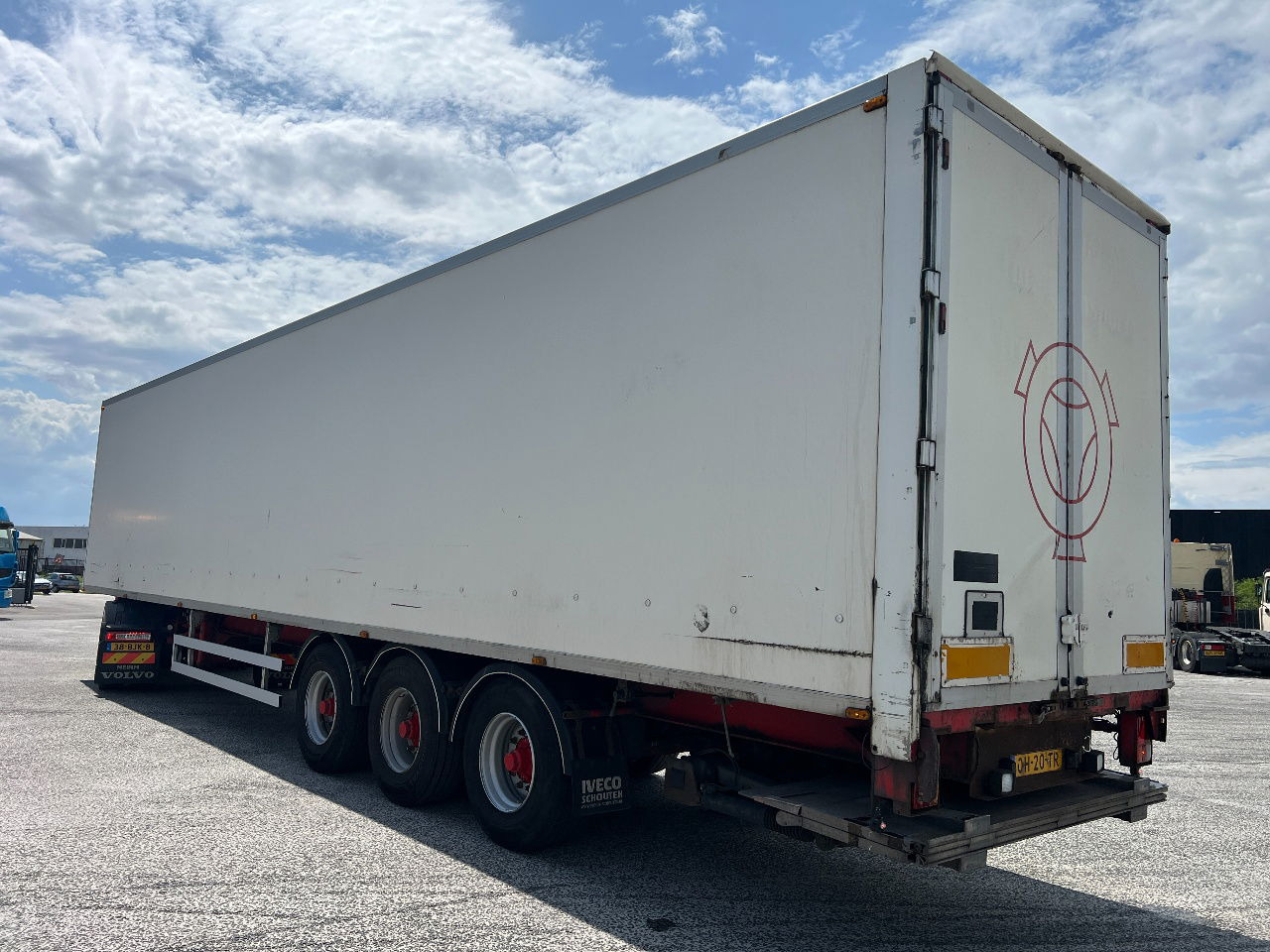 LAG BPW, APK tot maart 2026 - Closed box semi-trailer: picture 2 LAG BPW, APK tot maart 2026 - Closed box semi-trailer: picture 2