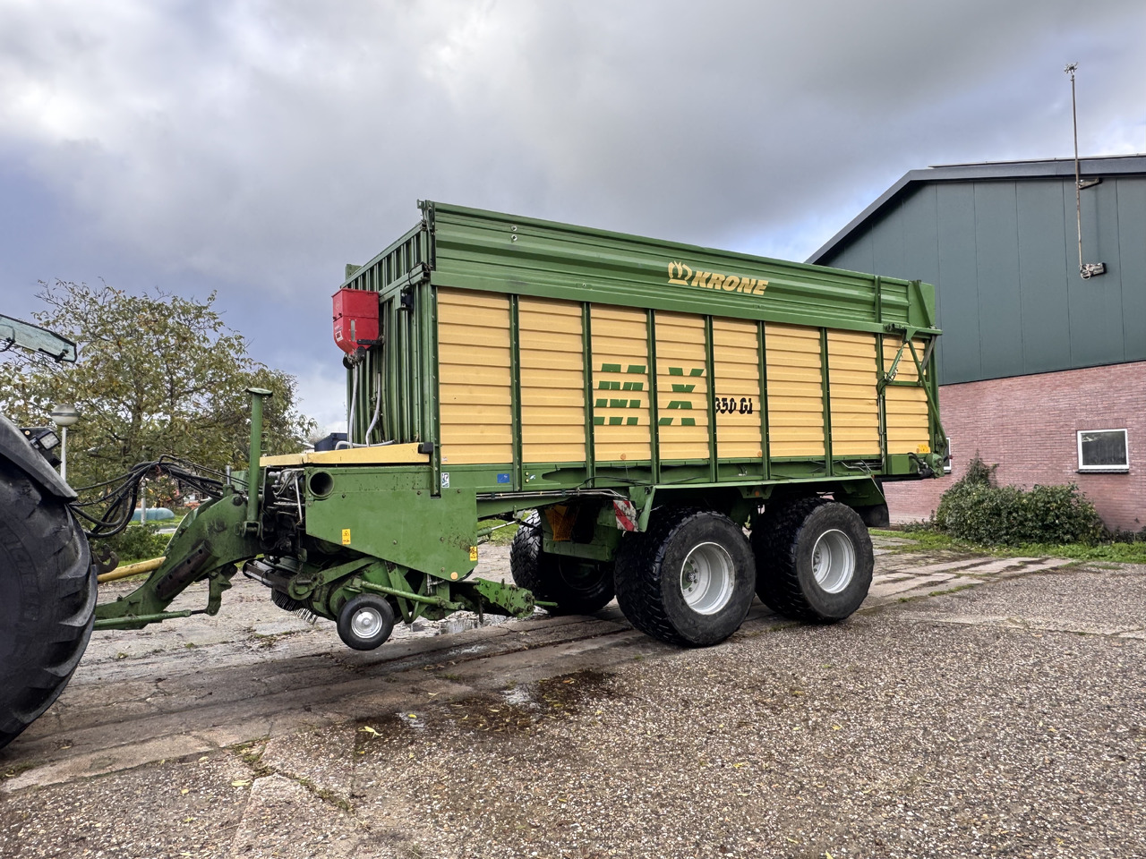 KRONE MX 350 GL - Self-loading wagon: picture 1 KRONE MX 350 GL - Self-loading wagon: picture 1