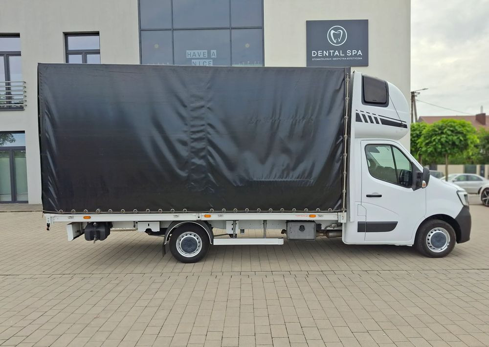 Renault Master - Curtain side van: picture 4 Renault Master - Curtain side van: picture 4
