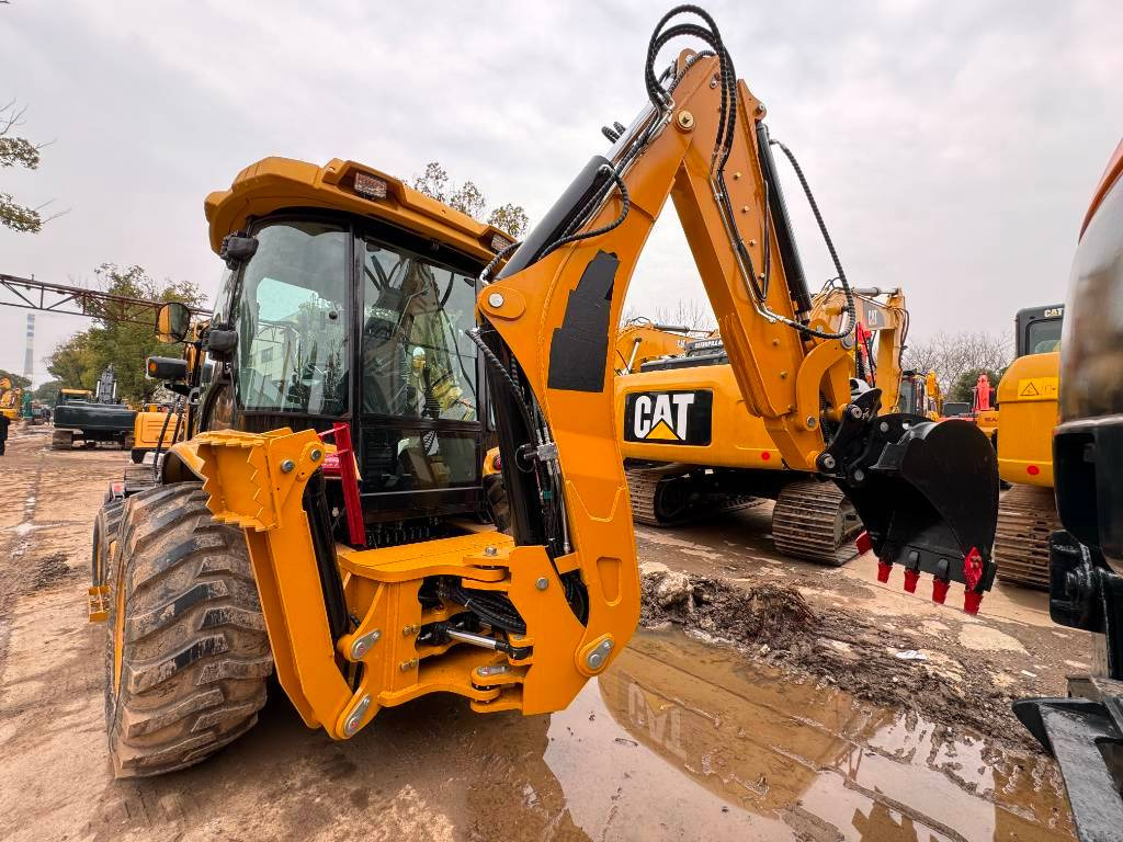 CAT 100% new CAT 420 F - Backhoe loader: picture 4 CAT 100% new CAT 420 F - Backhoe loader: picture 4