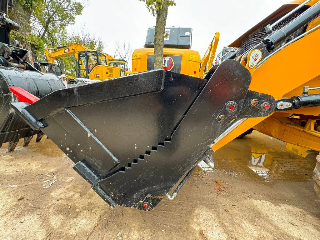 CAT 100% new CAT 420 F - Backhoe loader: picture 2 CAT 100% new CAT 420 F - Backhoe loader: picture 2