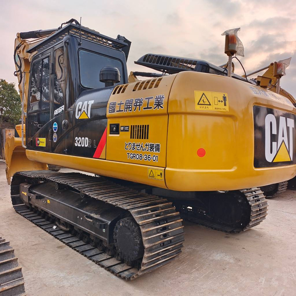 CAT 320 D - Crawler excavator: picture 3 CAT 320 D - Crawler excavator: picture 3