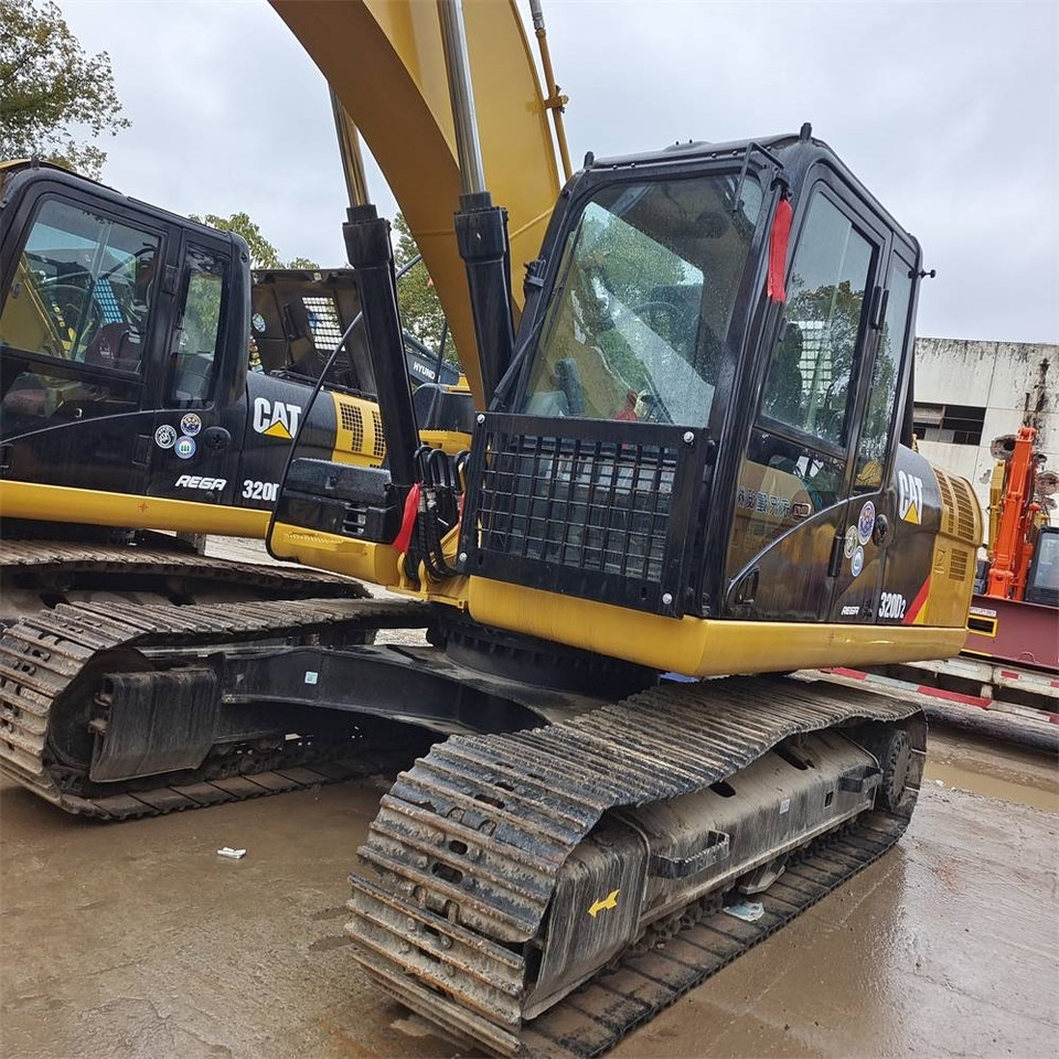 CAT 320 D - Crawler excavator: picture 3 CAT 320 D - Crawler excavator: picture 3
