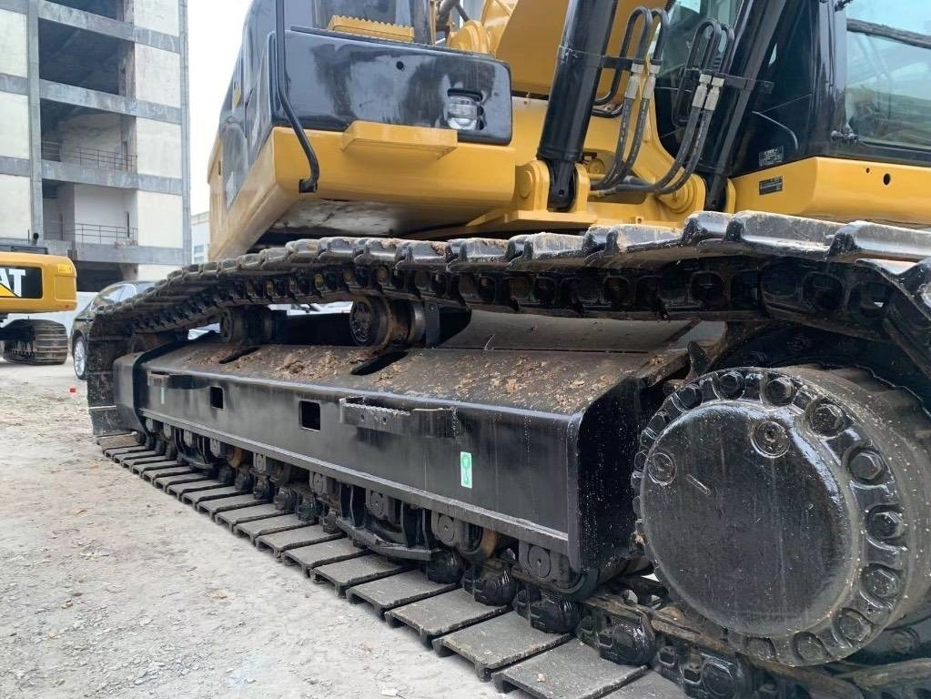 Crawler excavator CAT 330 D2L: picture 13