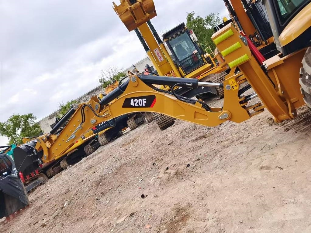New Backhoe loader CAT 420 F 100% New: picture 24
