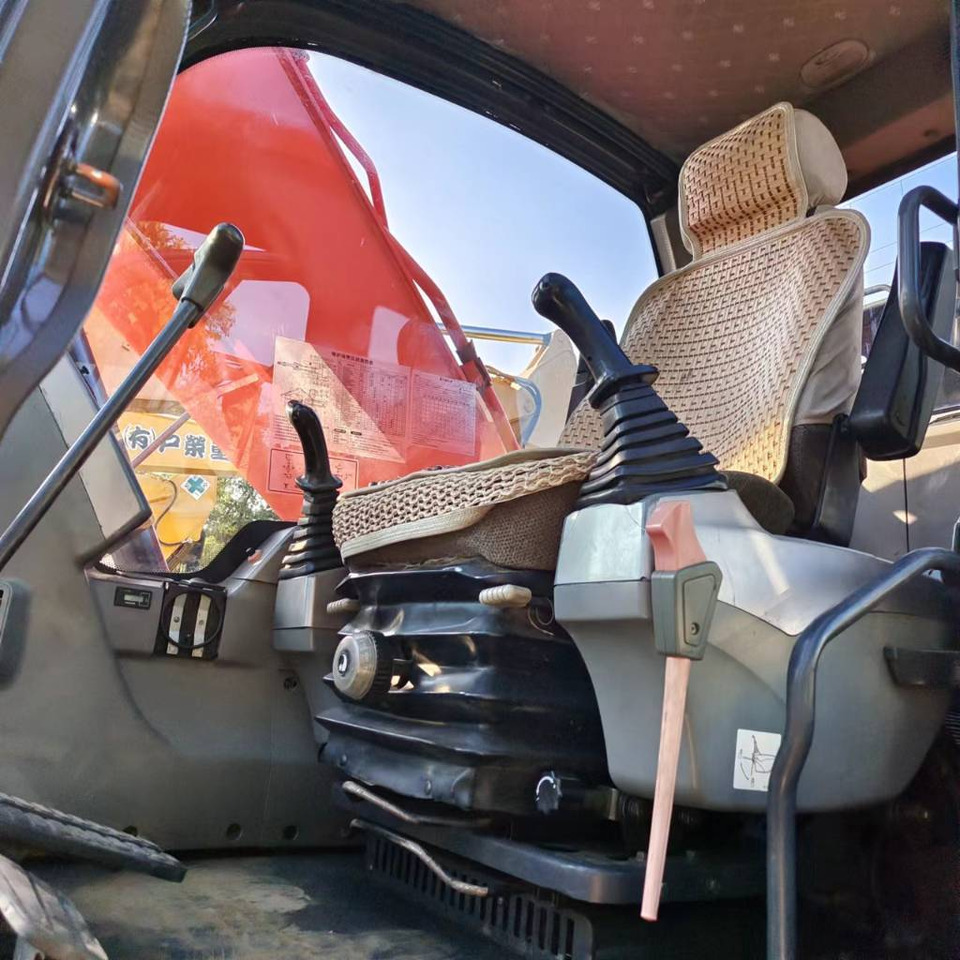 Doosan DX 225 LC - Crawler excavator: picture 4 Doosan DX 225 LC - Crawler excavator: picture 4