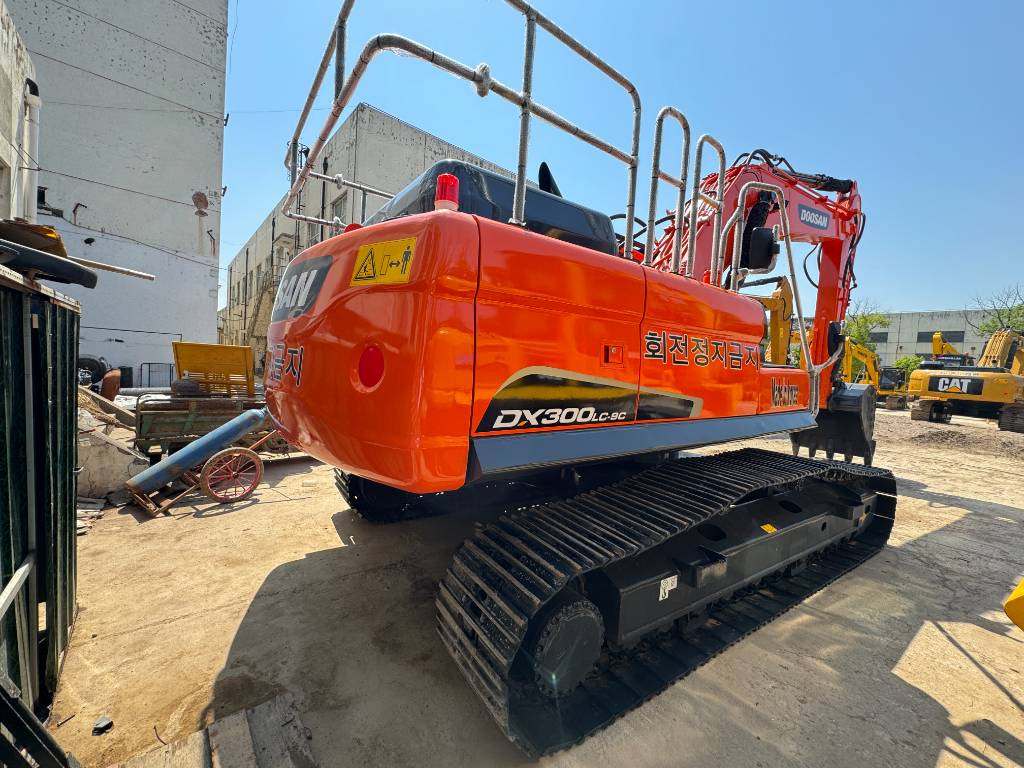 Doosan DX 300 LC-9S - Crawler excavator: picture 2 Doosan DX 300 LC-9S - Crawler excavator: picture 2