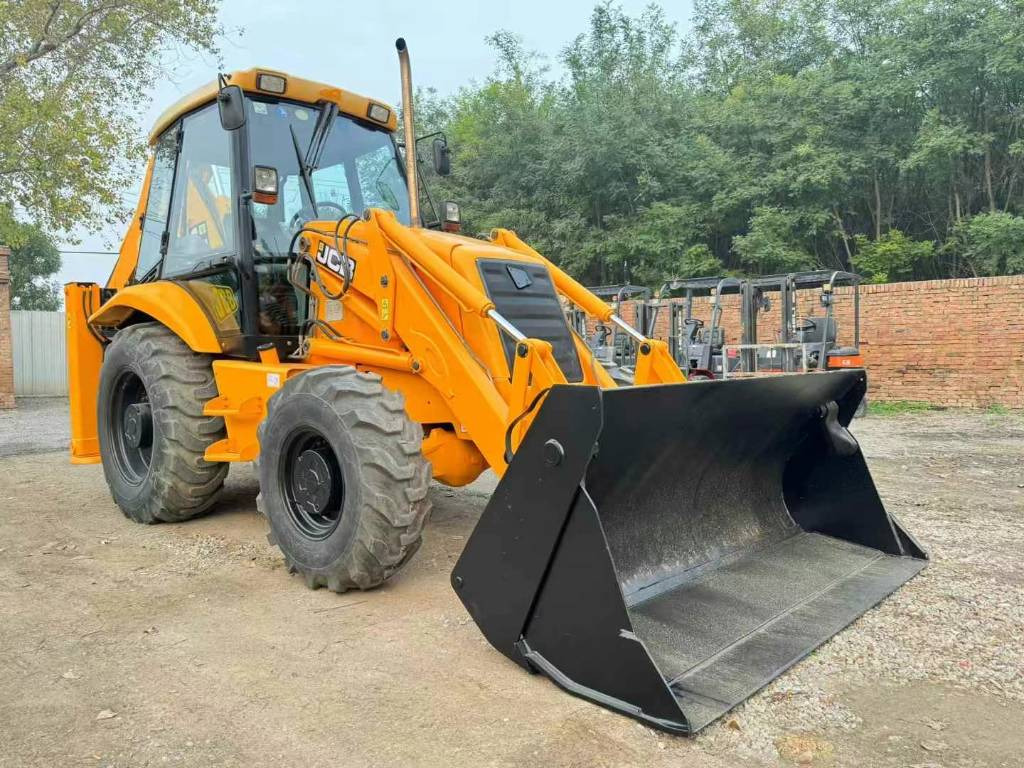 JCB 3 CX - Backhoe loader: picture 1 JCB 3 CX - Backhoe loader: picture 1