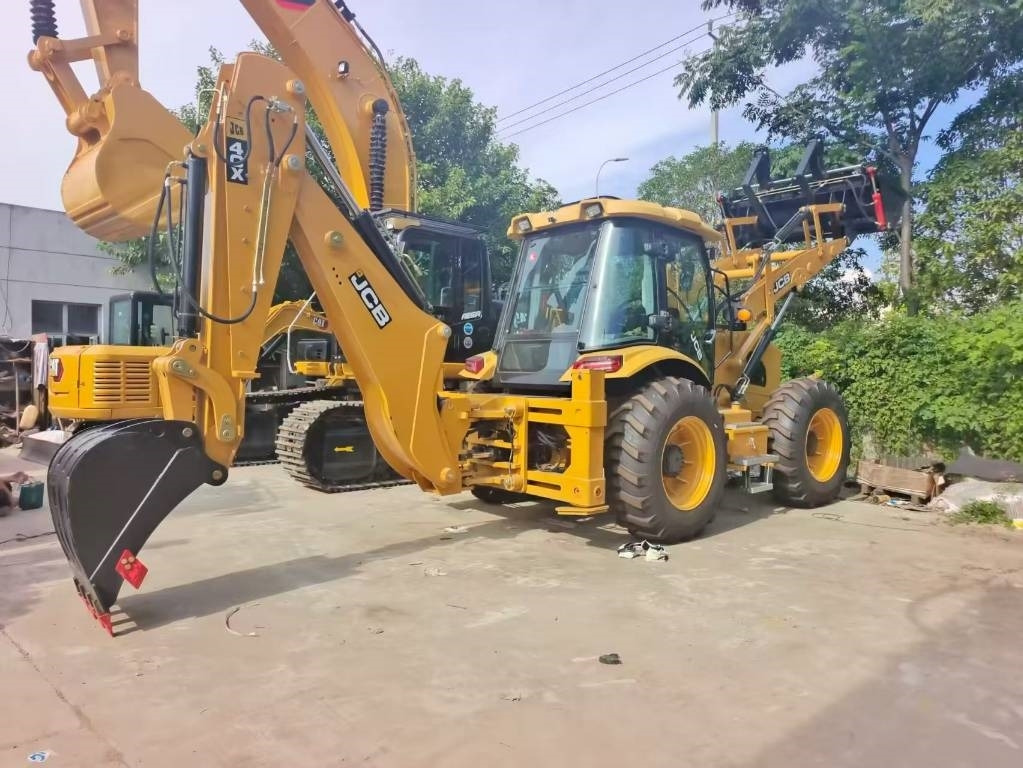 JCB 4 CX - Backhoe loader: picture 2 JCB 4 CX - Backhoe loader: picture 2