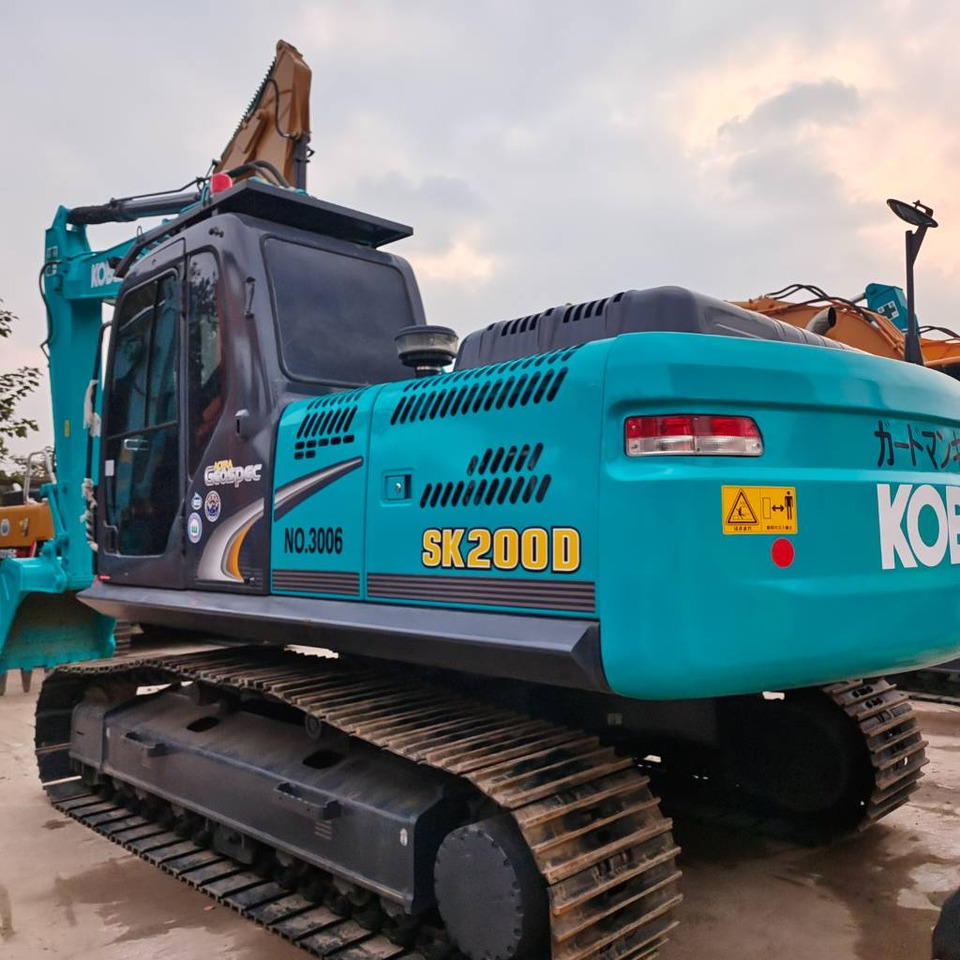 Kobelco SK 200 - Crawler excavator: picture 1 Kobelco SK 200 - Crawler excavator: picture 1