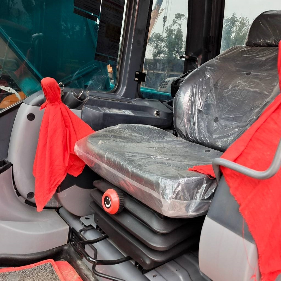 Kobelco SK 200 - Crawler excavator: picture 4 Kobelco SK 200 - Crawler excavator: picture 4