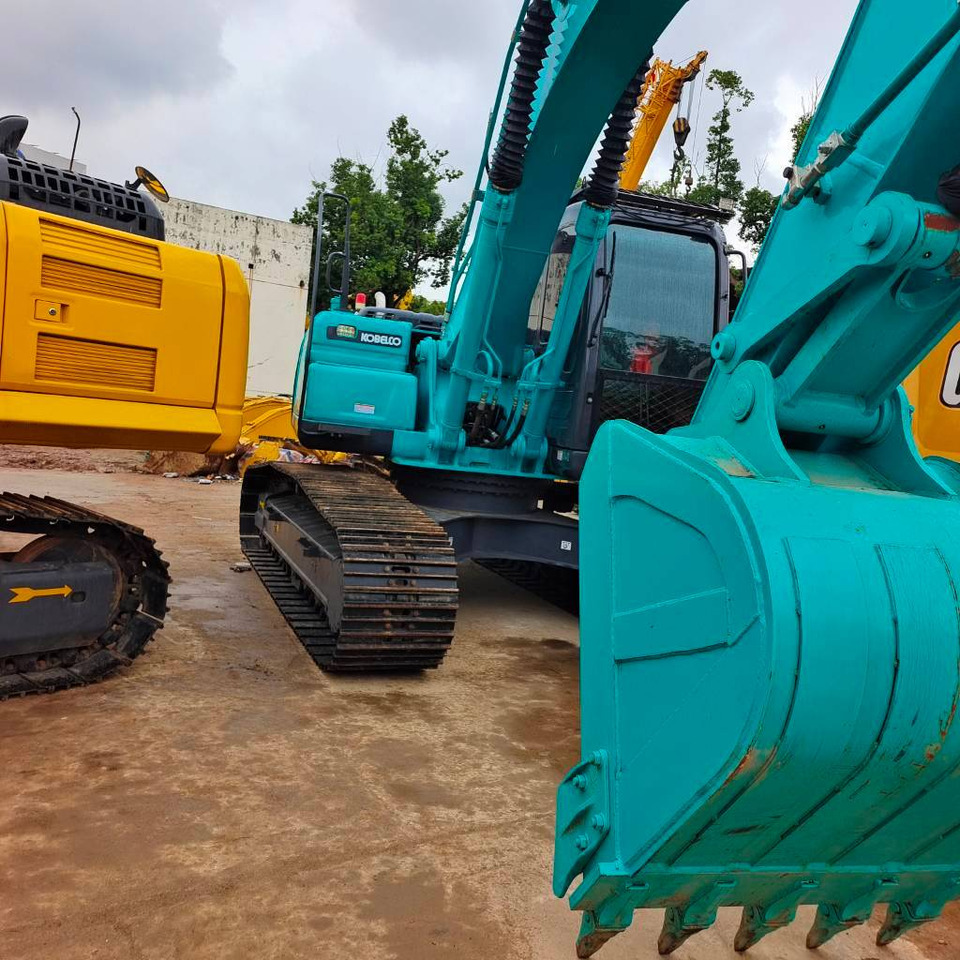 Kobelco SK 200 - Crawler excavator: picture 4 Kobelco SK 200 - Crawler excavator: picture 4