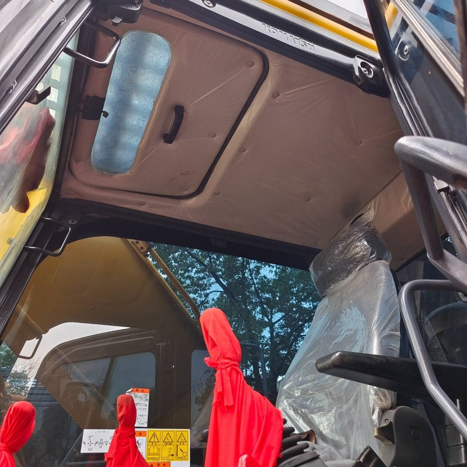 Komatsu PC 200 - Crawler excavator: picture 5 Komatsu PC 200 - Crawler excavator: picture 5