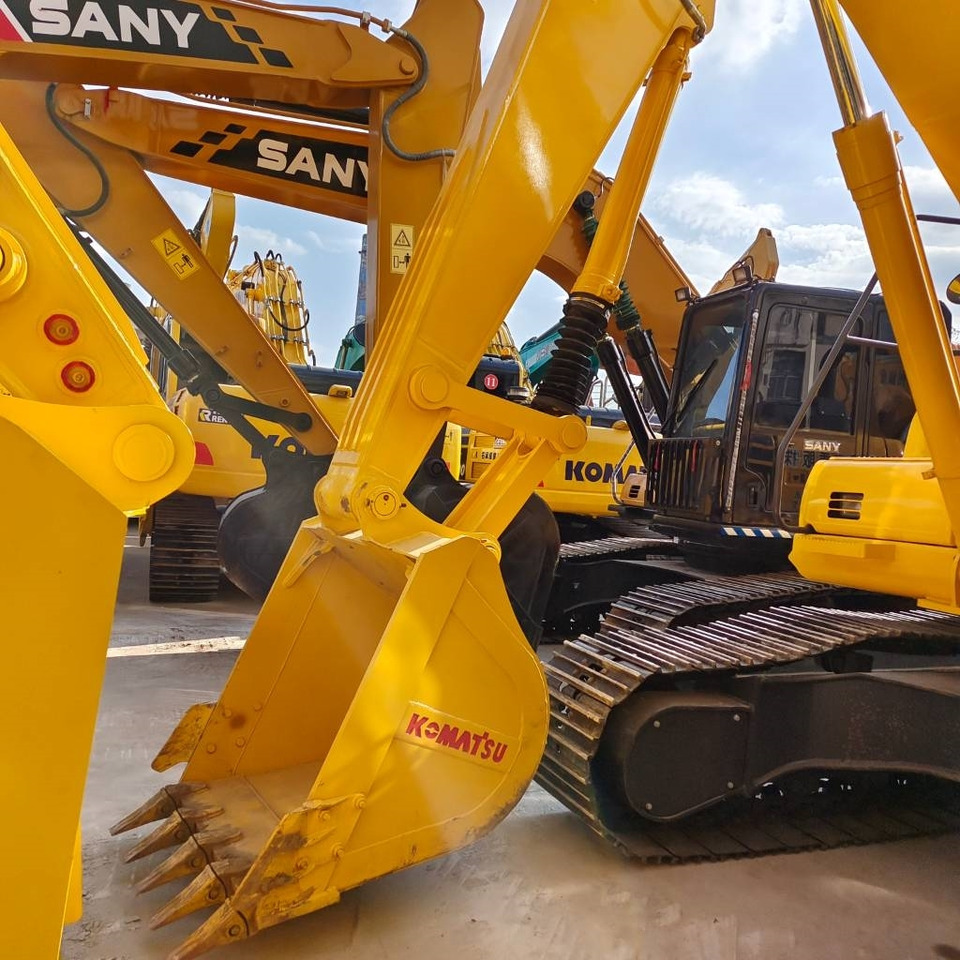 Komatsu PC 220 - Crawler excavator: picture 4 Komatsu PC 220 - Crawler excavator: picture 4