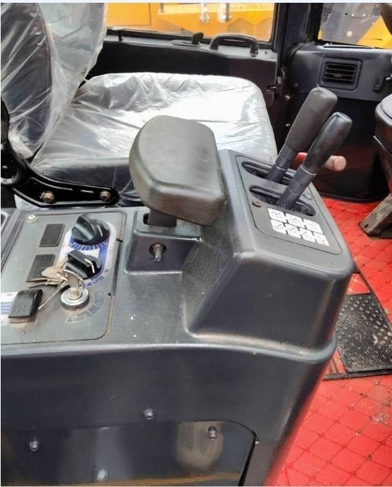 Komatsu WA 320-5 - Crawler excavator: picture 5 Komatsu WA 320-5 - Crawler excavator: picture 5