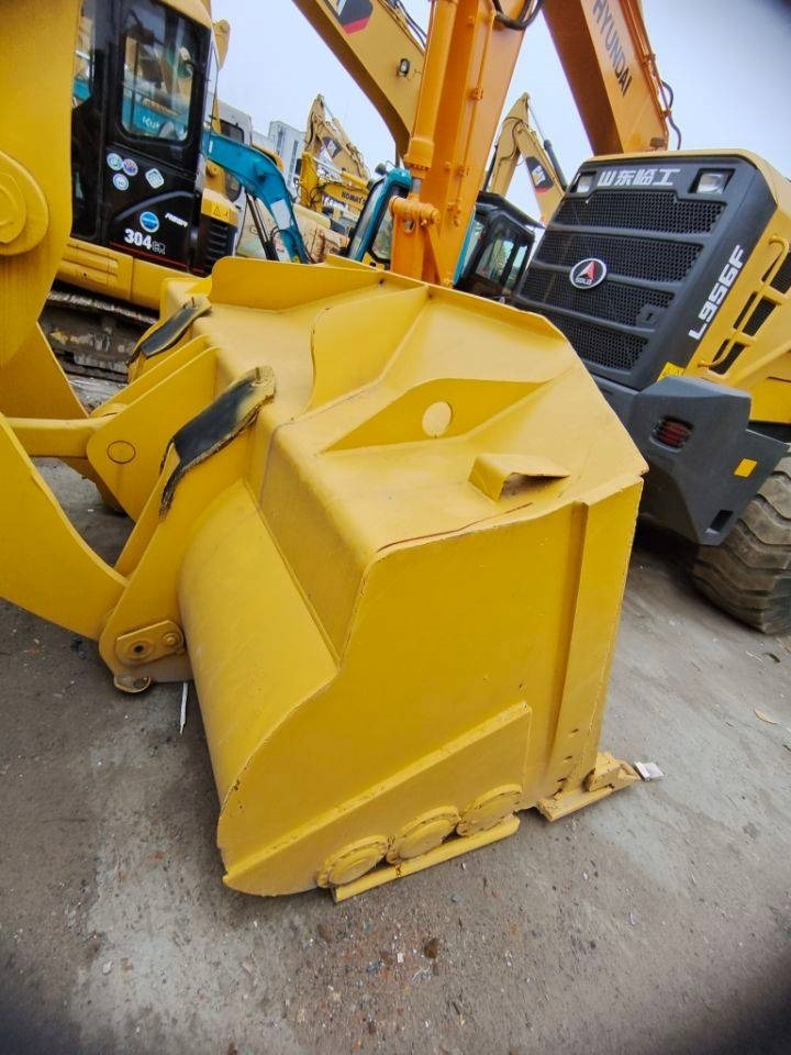 Komatsu WA 380 - Wheel loader: picture 4 Komatsu WA 380 - Wheel loader: picture 4
