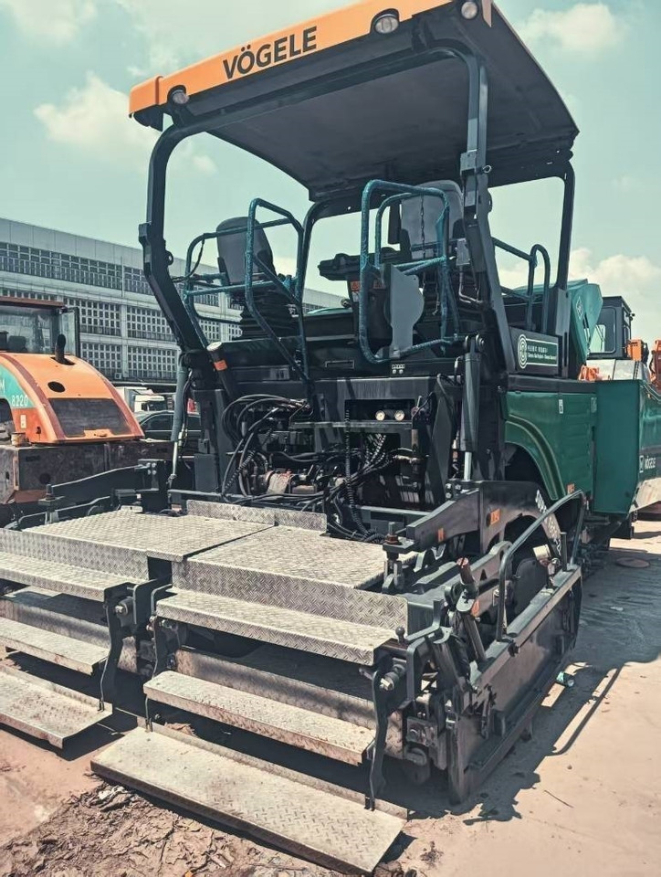 Vögele 1800-3 - Crawler excavator: picture 4 Vögele 1800-3 - Crawler excavator: picture 4
