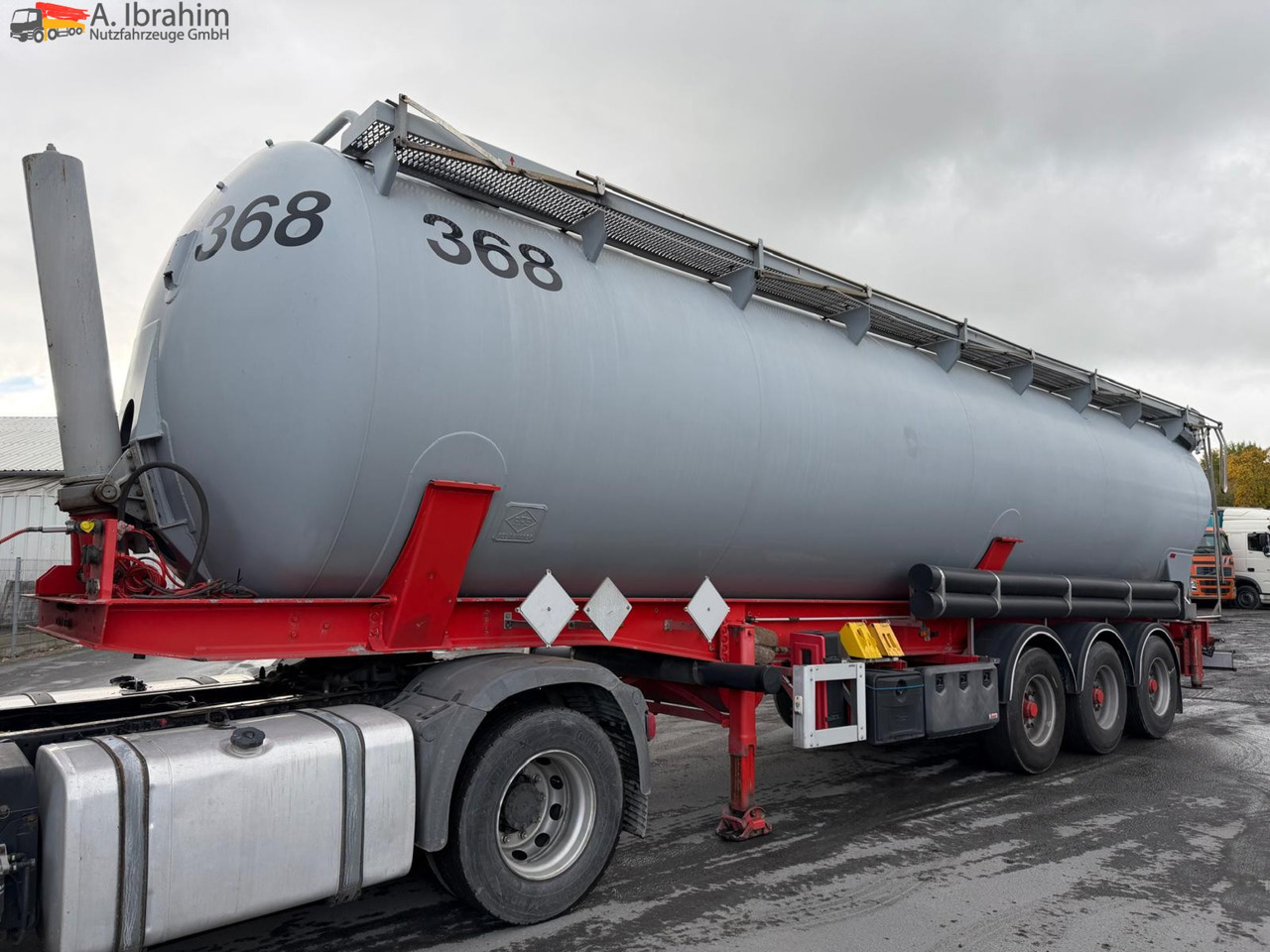 Feldbinder KIP 57.3 Kippsilo | 57 m³ | Scheibenbremse | 1 Kammer | 24V Hydr. - Silo semi-trailer: picture 1 Feldbinder KIP 57.3 Kippsilo | 57 m³ | Scheibenbremse | 1 Kammer | 24V Hydr. - Silo semi-trailer: picture 1