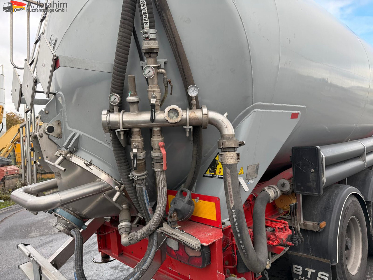 Feldbinder KIP 57.3 Kippsilo | 57 m³ | Scheibenbremse | 1 Kammer | 24V Hydr. - Silo semi-trailer: picture 2 Feldbinder KIP 57.3 Kippsilo | 57 m³ | Scheibenbremse | 1 Kammer | 24V Hydr. - Silo semi-trailer: picture 2