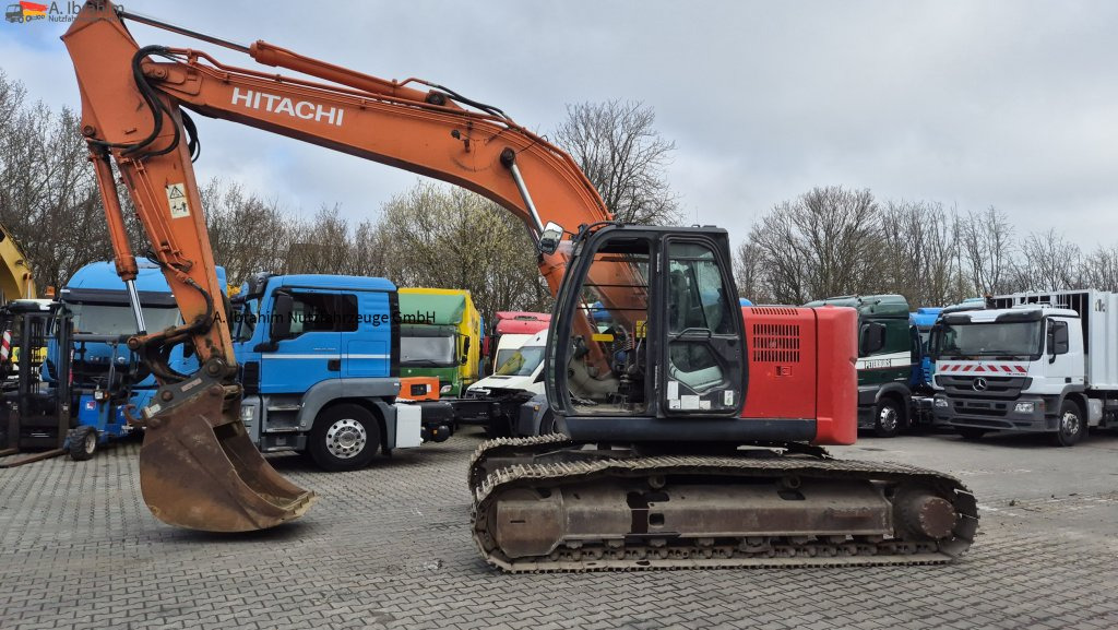 Hitachi 225 USLC Zylinderkopfdichtung neu!! Zustand Ok - Crawler excavator: picture 1 Hitachi 225 USLC Zylinderkopfdichtung neu!! Zustand Ok - Crawler excavator: picture 1