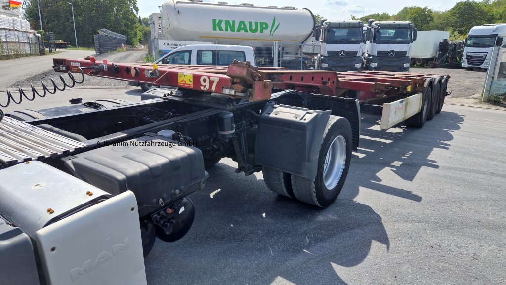 Krone SD Containerchassis 2x 20, 30, 40 ft deutscher Auflieger, ausziehbar - Container transporter/ Swap body semi-trailer: picture 1 Krone SD Containerchassis 2x 20, 30, 40 ft deutscher Auflieger, ausziehbar - Container transporter/ Swap body semi-trailer: picture 1