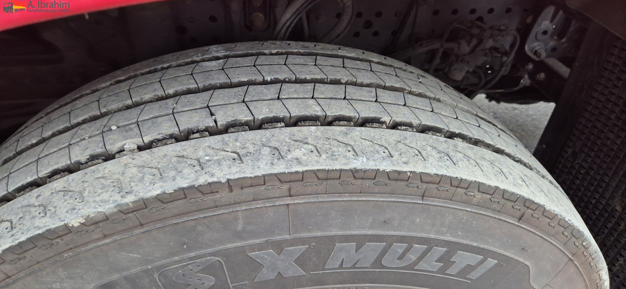 Refrigerator truck Mercedes-Benz 1830L Thermoking UT1200: picture 7