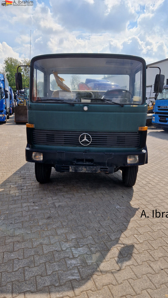 Mercedes-Benz DB 813 Pritsche Kran H- Kennzeichen,Oldtimer ein Stück Geschichte - Flatbed van: picture 5 Mercedes-Benz DB 813 Pritsche Kran H- Kennzeichen,Oldtimer ein Stück Geschichte - Flatbed van: picture 5