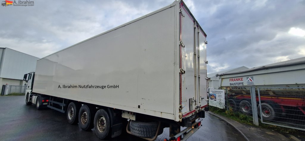 Closed box semi-trailer Spier 3 achs Koffer, Liftachse: picture 8