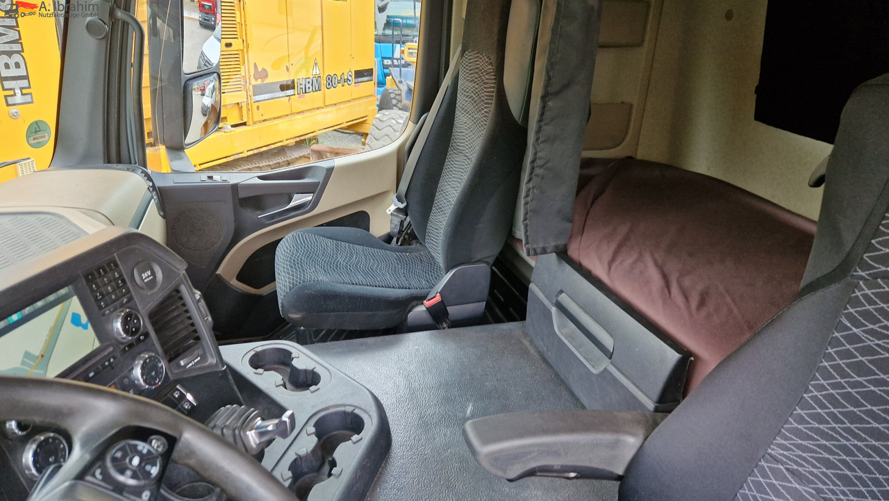 Mercedes-Benz 1840 Actros, 3x vorhanden, identisch deutsche Fahrzeuge einsatzbereit - Tractor unit: picture 3 Mercedes-Benz 1840 Actros, 3x vorhanden, identisch deutsche Fahrzeuge einsatzbereit - Tractor unit: picture 3