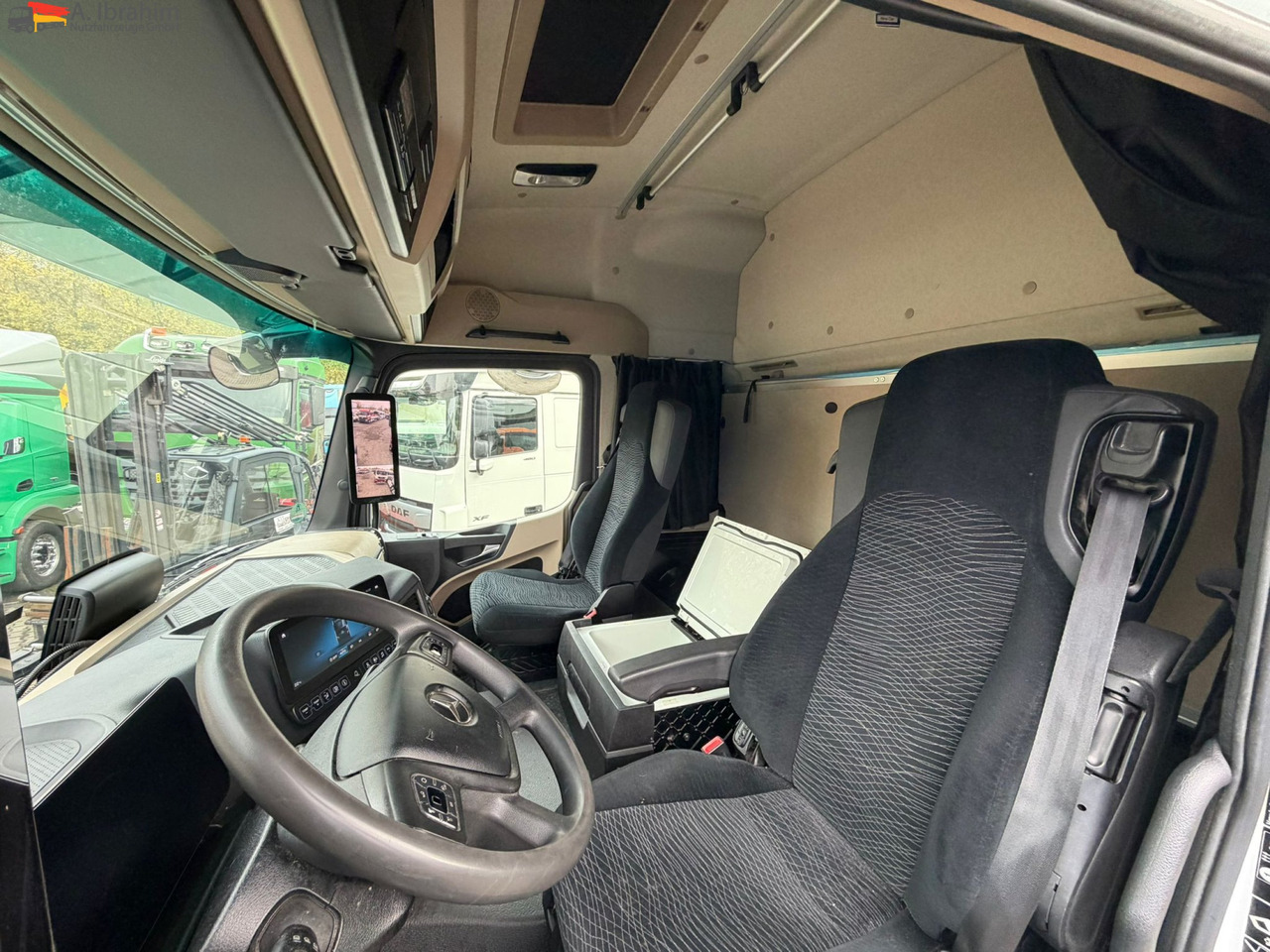 Mercedes-Benz Actros 1846LS Streamspace | Retarder | Euro 6d | Blatt Luft | 3 x vorhanden - Tractor unit: picture 4 Mercedes-Benz Actros 1846LS Streamspace | Retarder | Euro 6d | Blatt Luft | 3 x vorhanden - Tractor unit: picture 4