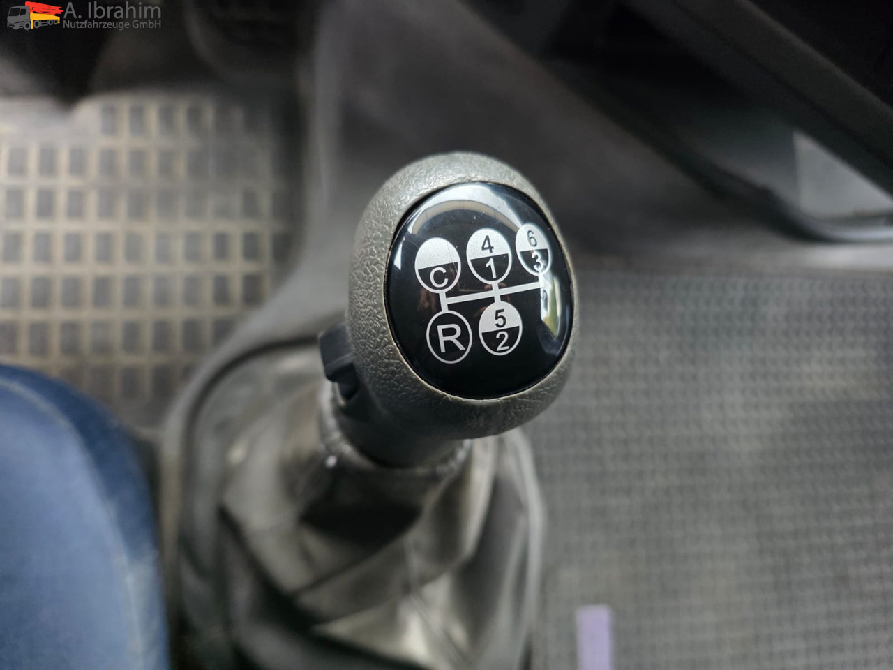 Volvo FH 520 | 6x4 | Schaltgetriebe | Blatt Blatt Klima | Trommelbremse | 3 Pedals - Tractor unit: picture 2 Volvo FH 520 | 6x4 | Schaltgetriebe | Blatt Blatt Klima | Trommelbremse | 3 Pedals - Tractor unit: picture 2