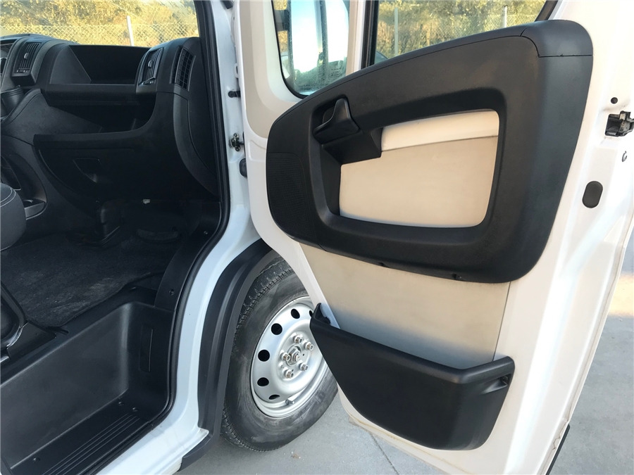 FIAT DUCATO - Flatbed van: picture 5 FIAT DUCATO - Flatbed van: picture 5