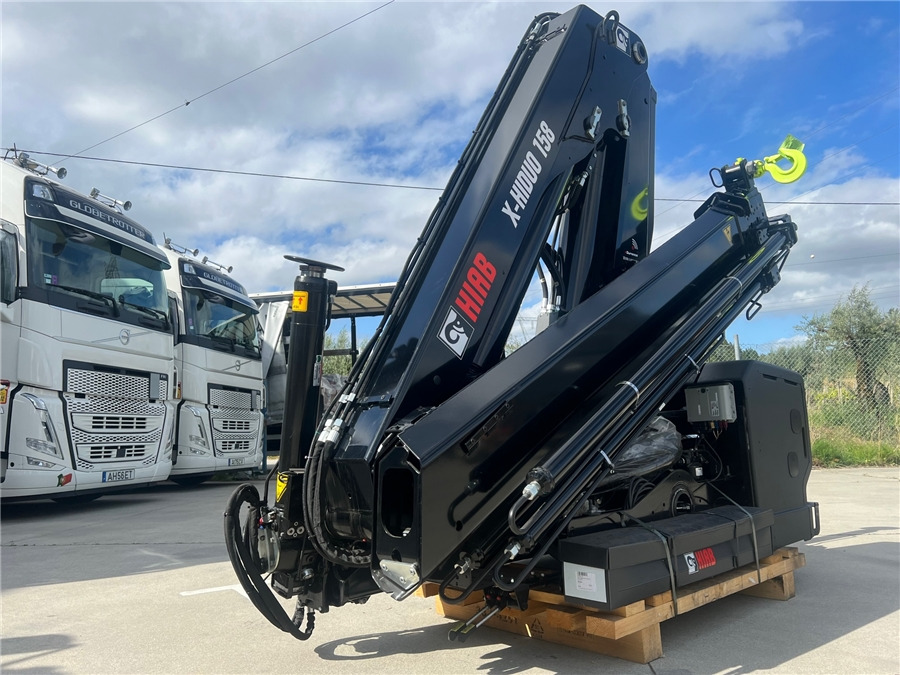 HIAB 158B-3 X-HIDUO NOVA - Loader crane: picture 4 HIAB 158B-3 X-HIDUO NOVA - Loader crane: picture 4