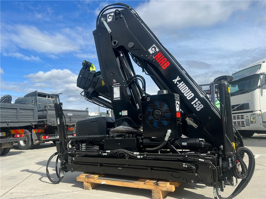 HIAB 158B-3 X-HIDUO NOVA - Loader crane: picture 1 HIAB 158B-3 X-HIDUO NOVA - Loader crane: picture 1