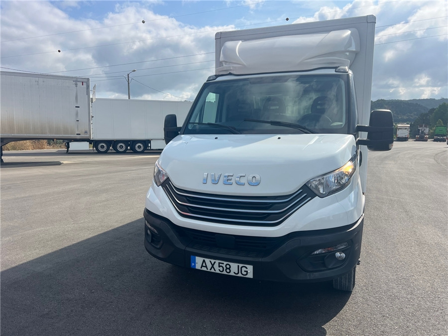 Iveco 35C16HA8 - Box van: picture 2 Iveco 35C16HA8 - Box van: picture 2