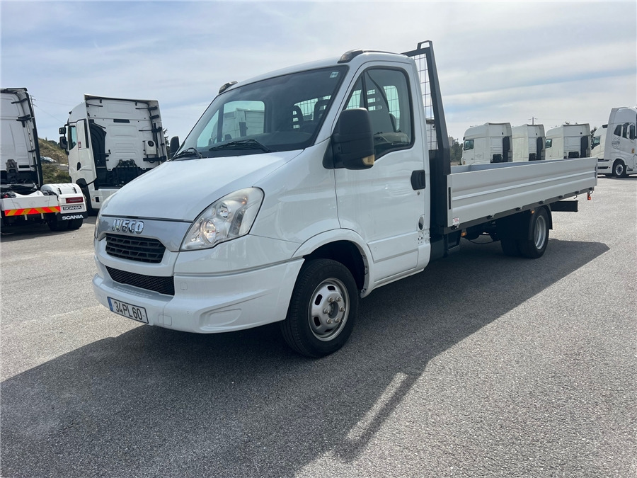 Iveco 35C17 - Flatbed van: picture 1 Iveco 35C17 - Flatbed van: picture 1